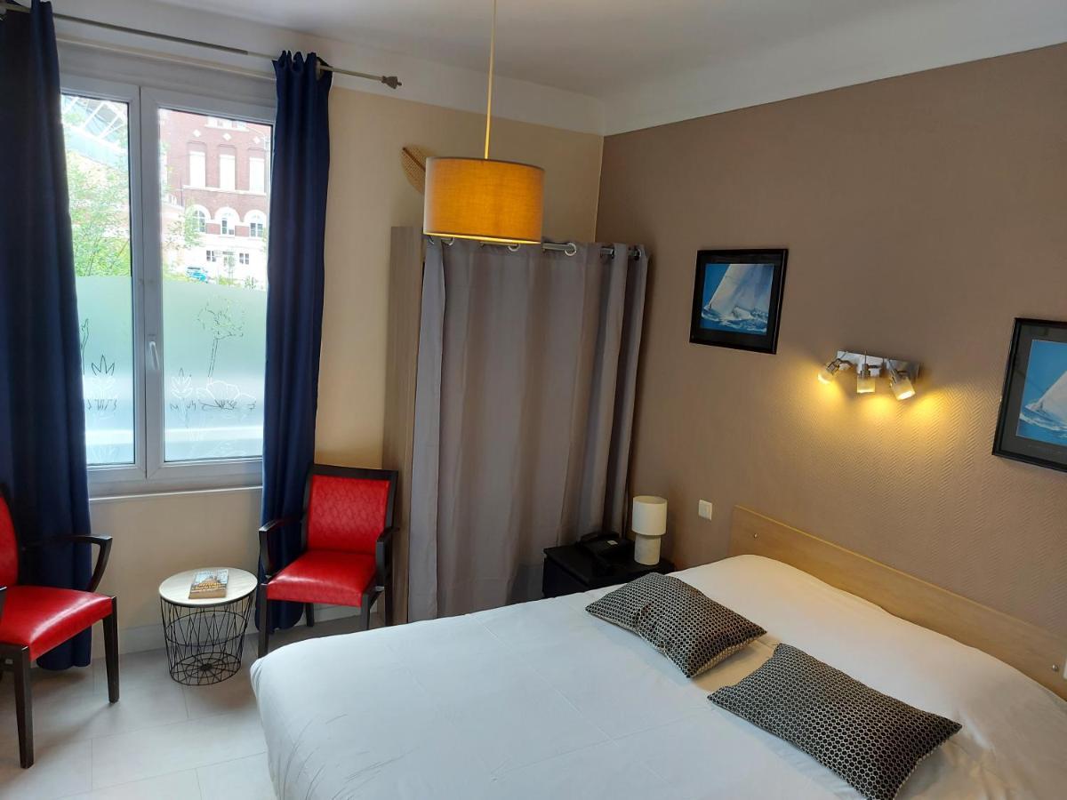 Hotel De La Paix Albert Buitenkant foto